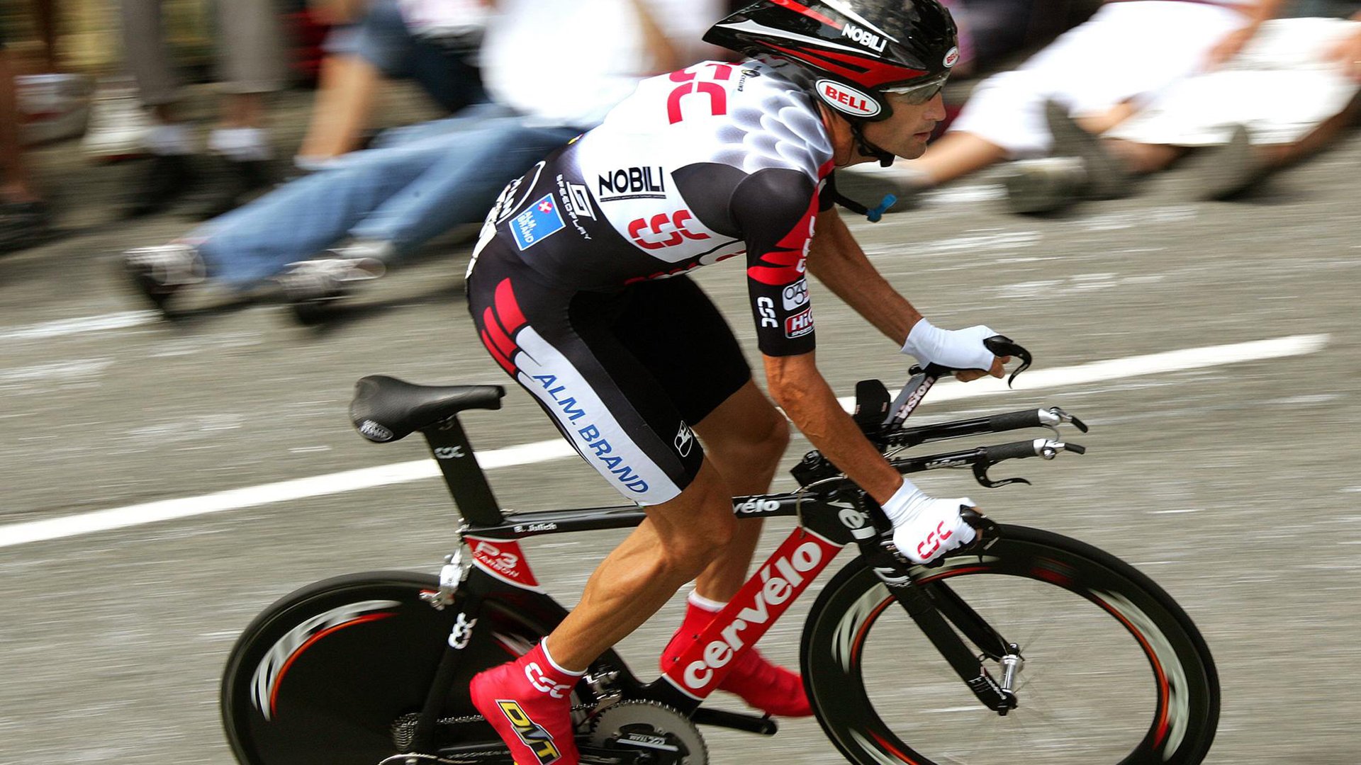 掘金教练组分析中国高中篮球录像,推动国际交流,篮球掘金队