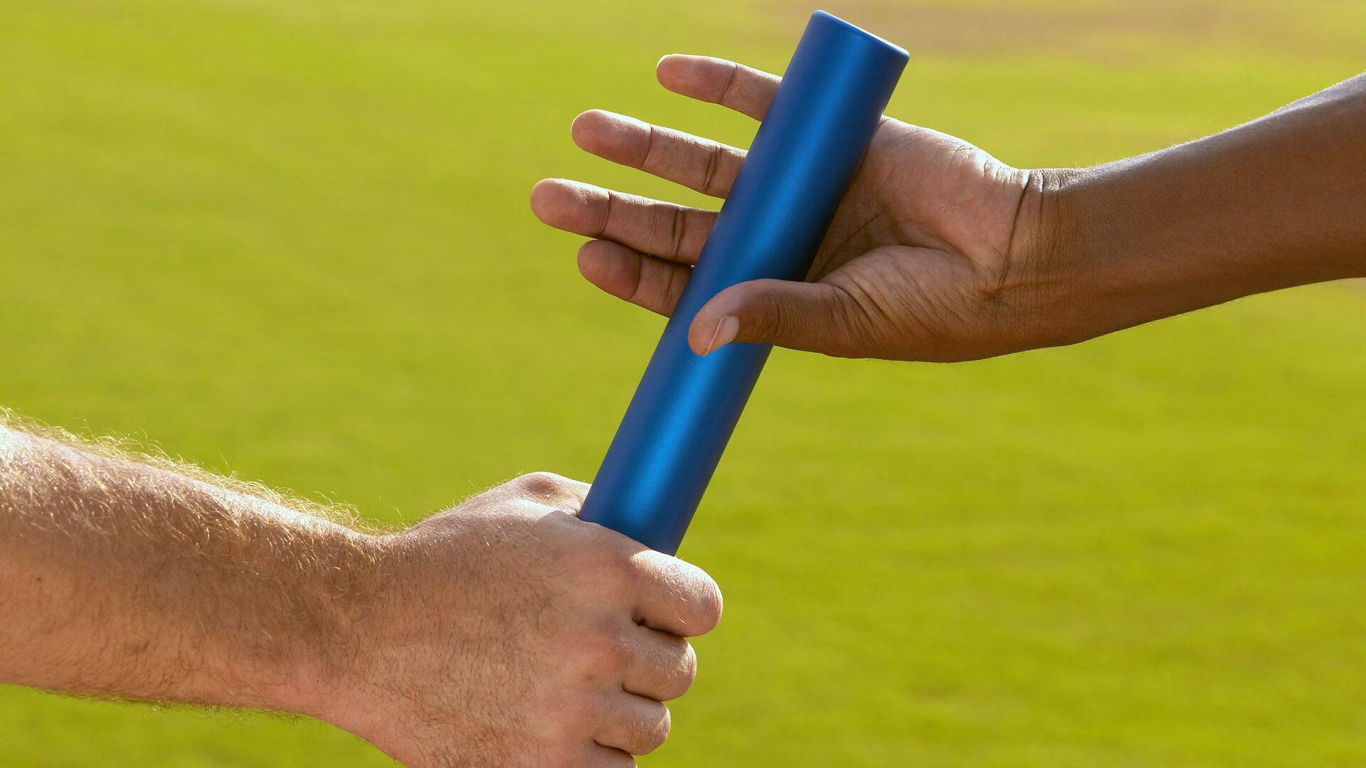 沙尘与泥泞中的王者争霸：WRC最艰难赛段全景剖析